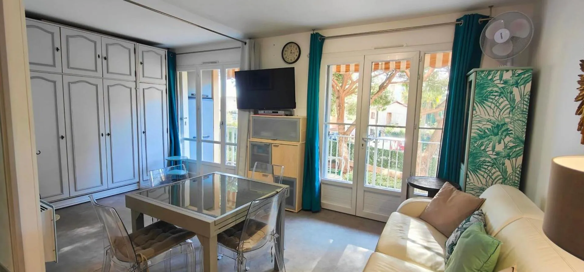 Nice Family Studio Near The Beach Frejus 0*,